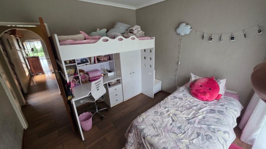 3 Bedroom Property for Sale in La Hoff North West